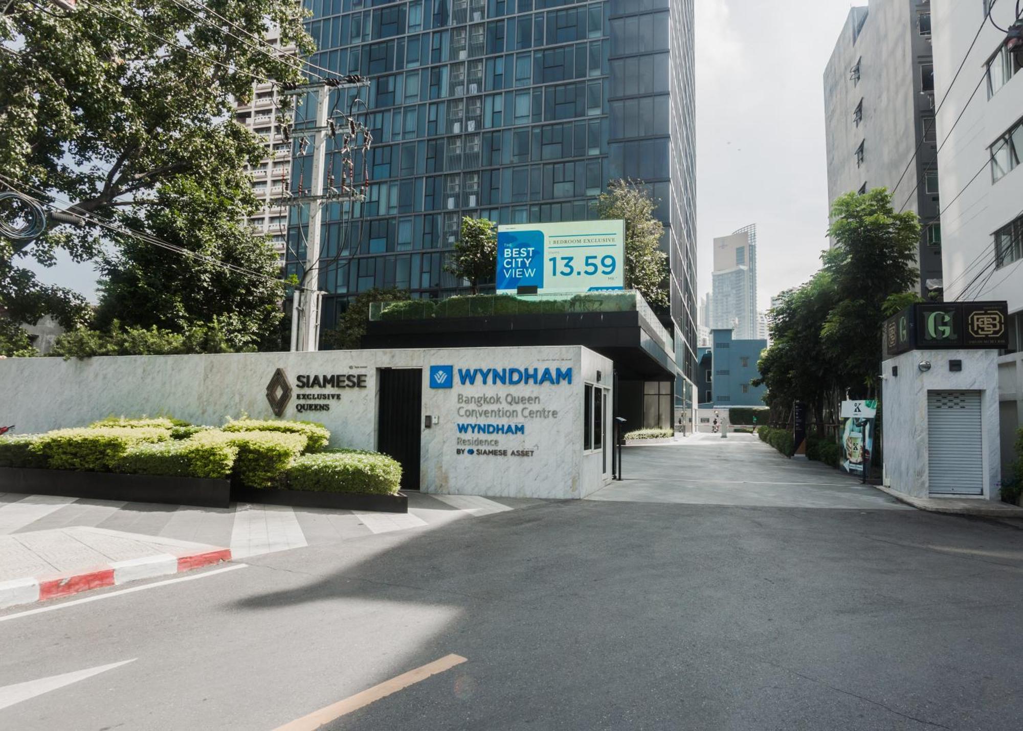 Wyndham Bangkok Queen Convention Centre Ngoại thất bức ảnh