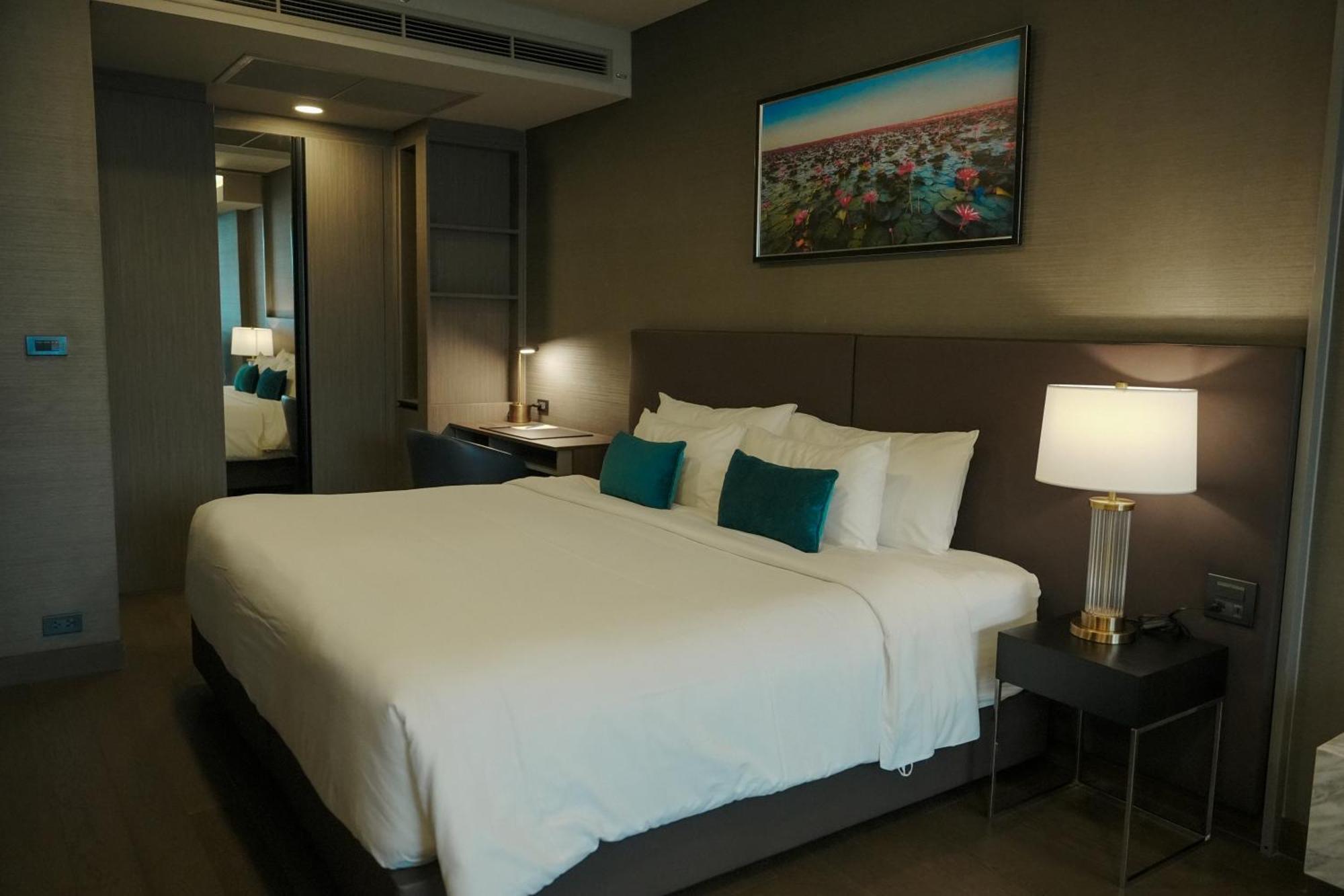 Wyndham Bangkok Queen Convention Centre Ngoại thất bức ảnh